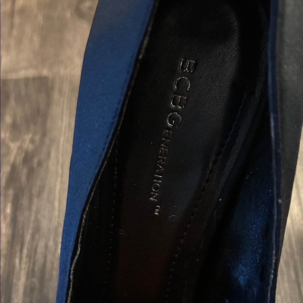 BCBGeneration Elegant Black Satin Peep-Toe Heels - Picture 7 of 7